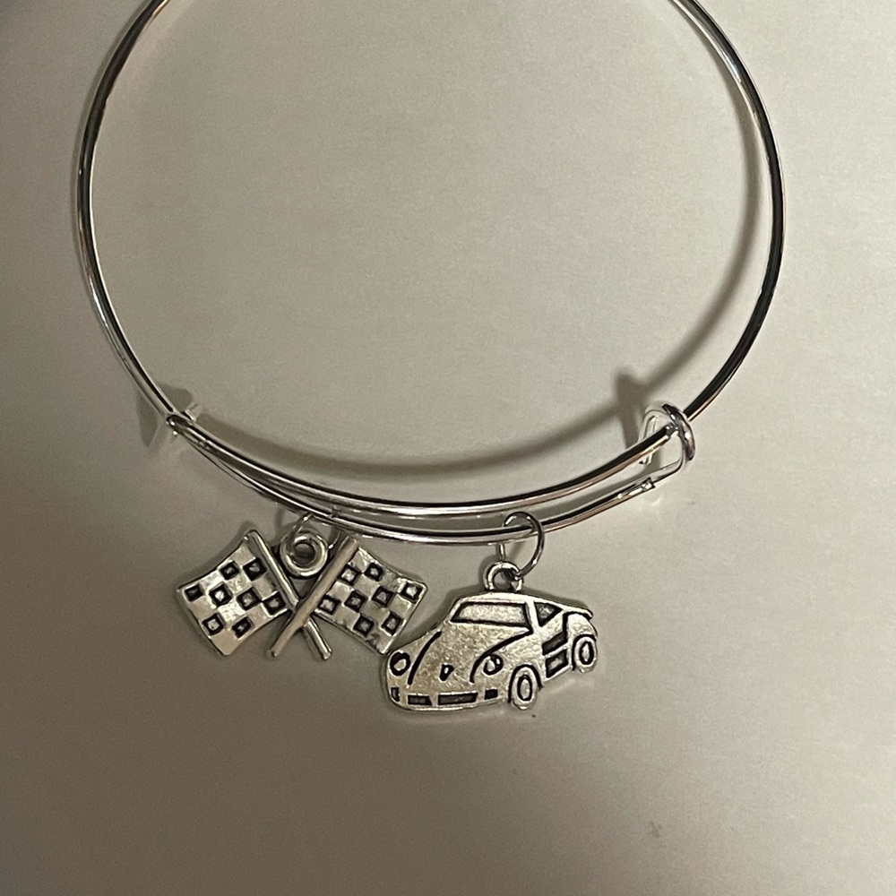 Racing bracelet
